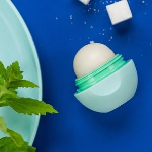 EOS Organic Sweet Mint Lasting Hydration Lip Care